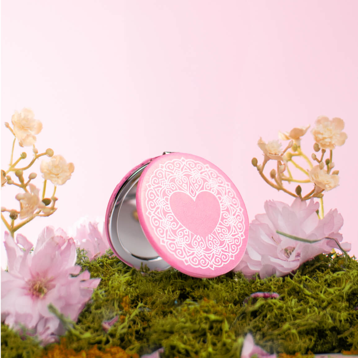 Le Rituel de la femme Innocente au Sakura